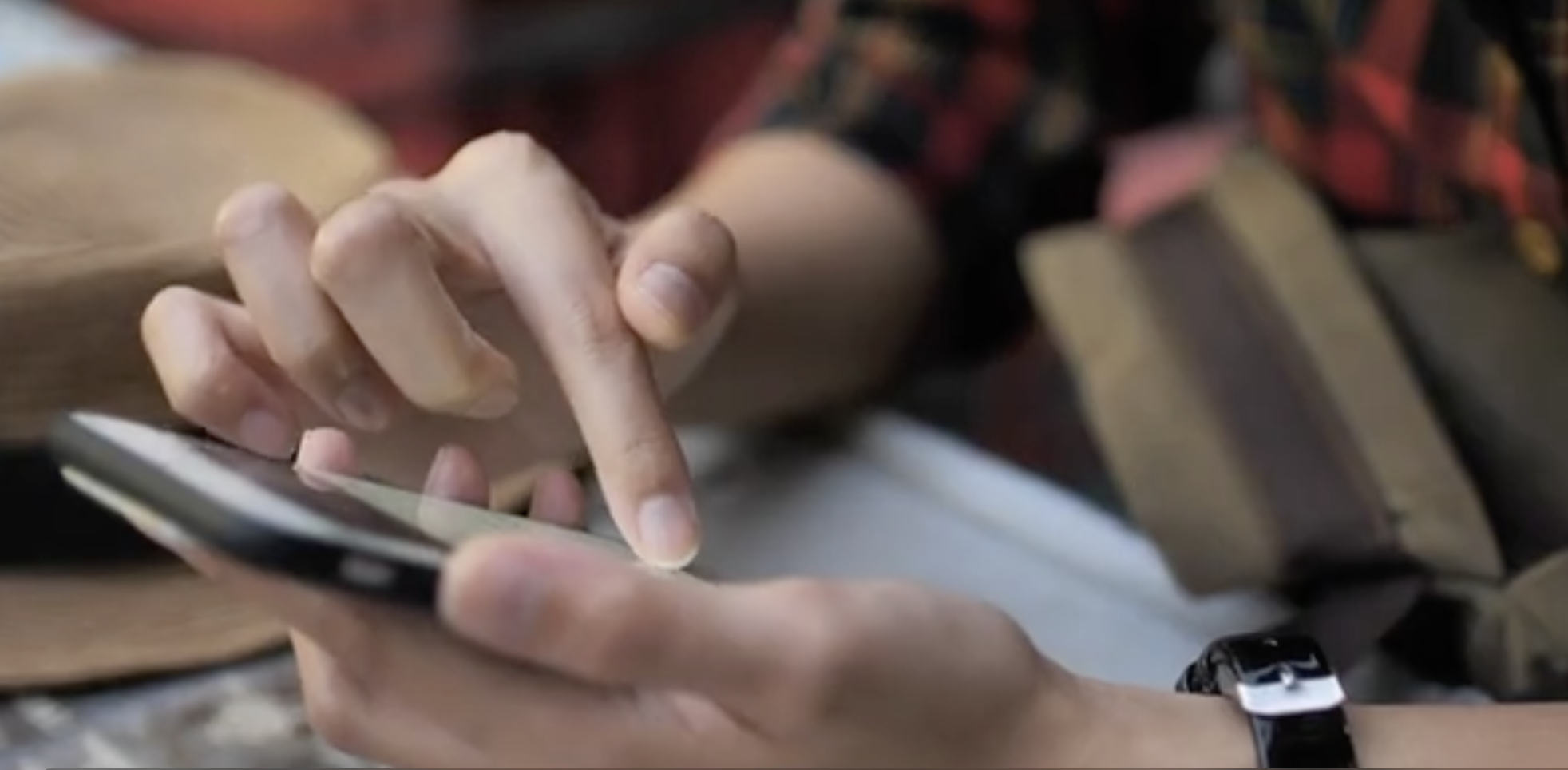 A picture containing cellphone

Description automatically generated